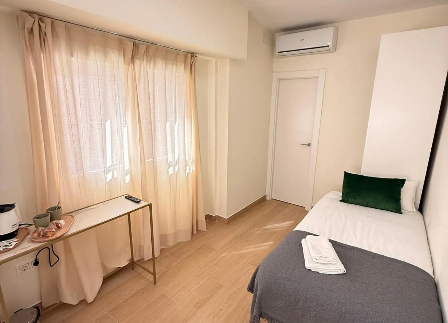 Ola Malaga Hotel Guest house