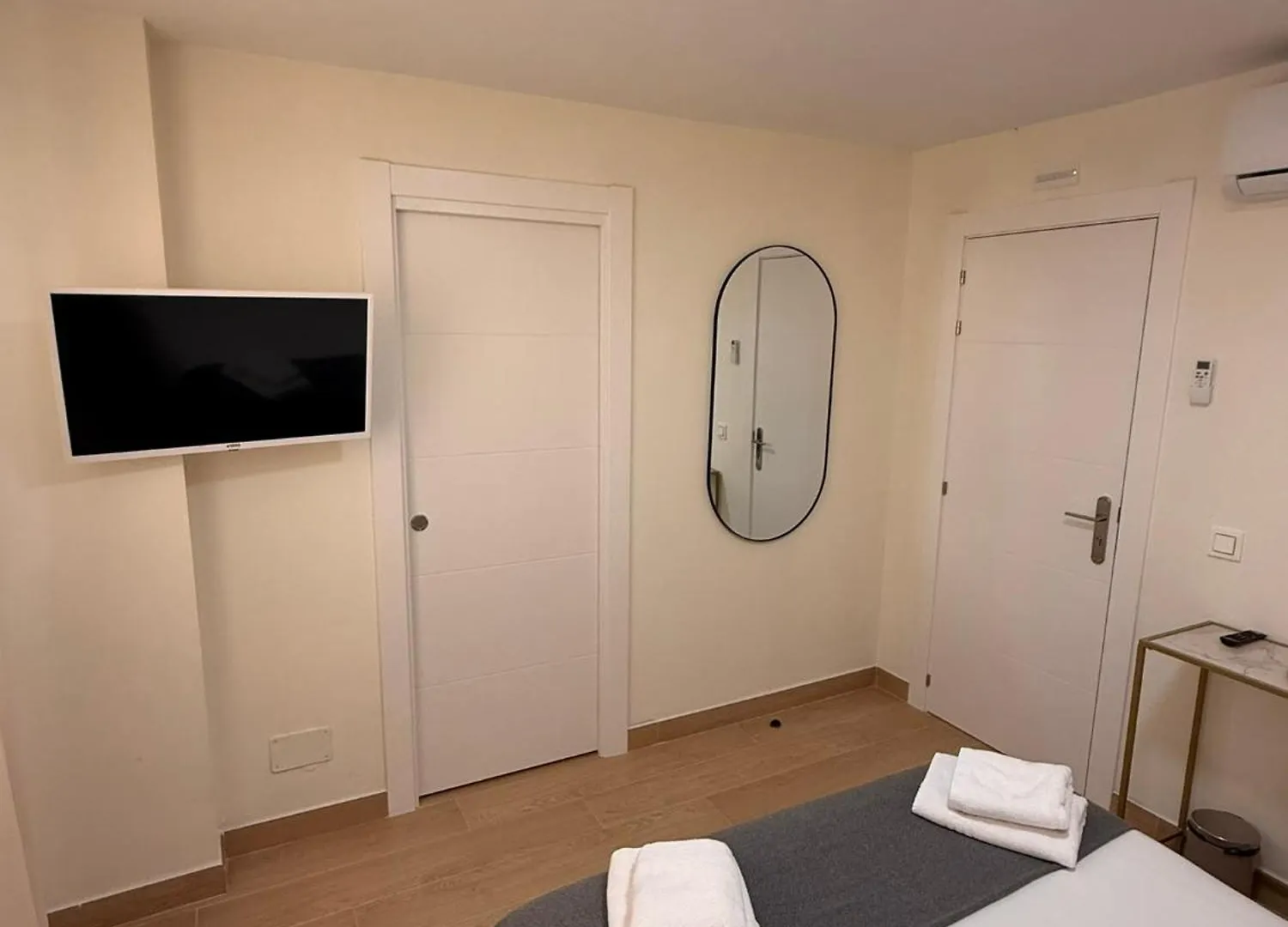Hotel Ola Málaga 0*,  España