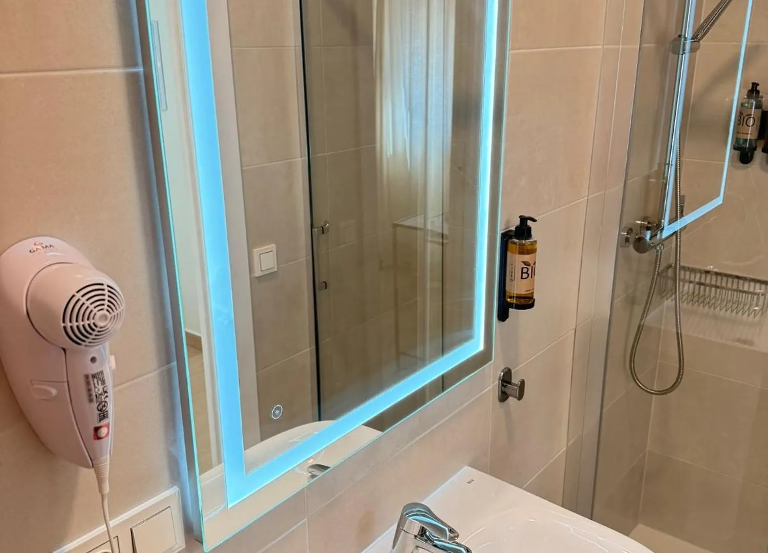 Ola Malaga Hotell