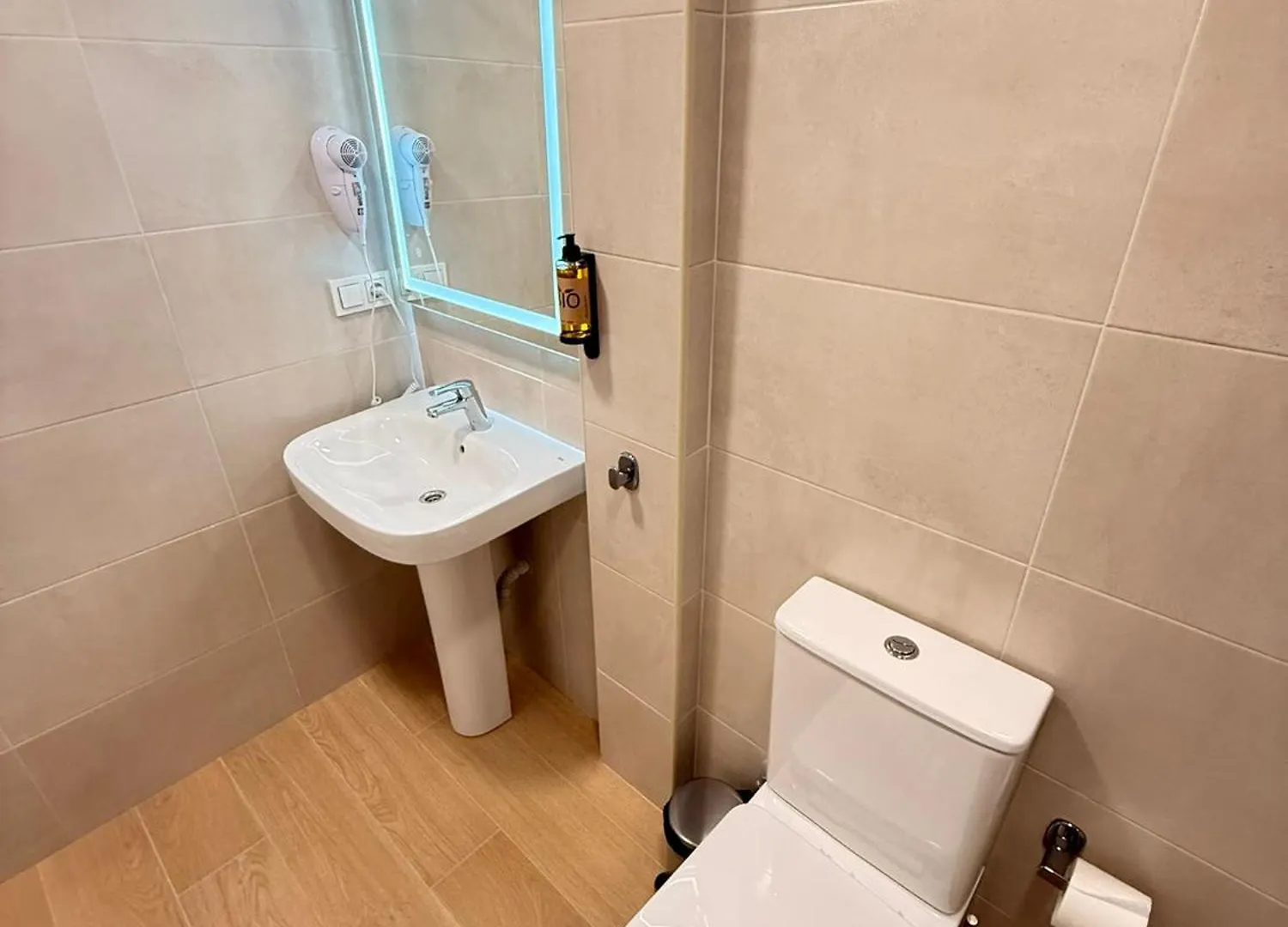 Ola Malaga Hotell